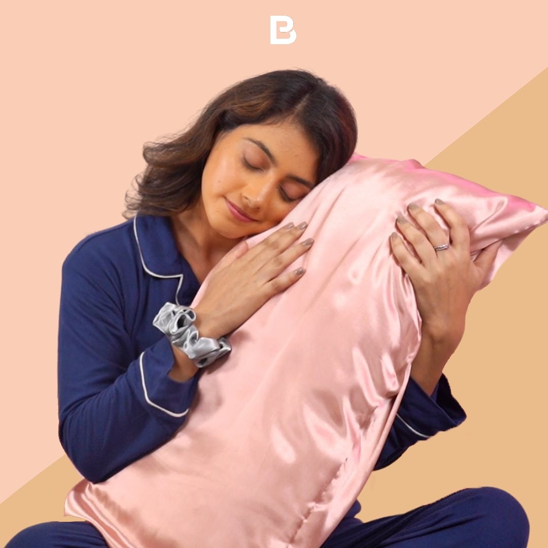 Why Sleep On Silk Or Satin Pillowcase? silvrbear