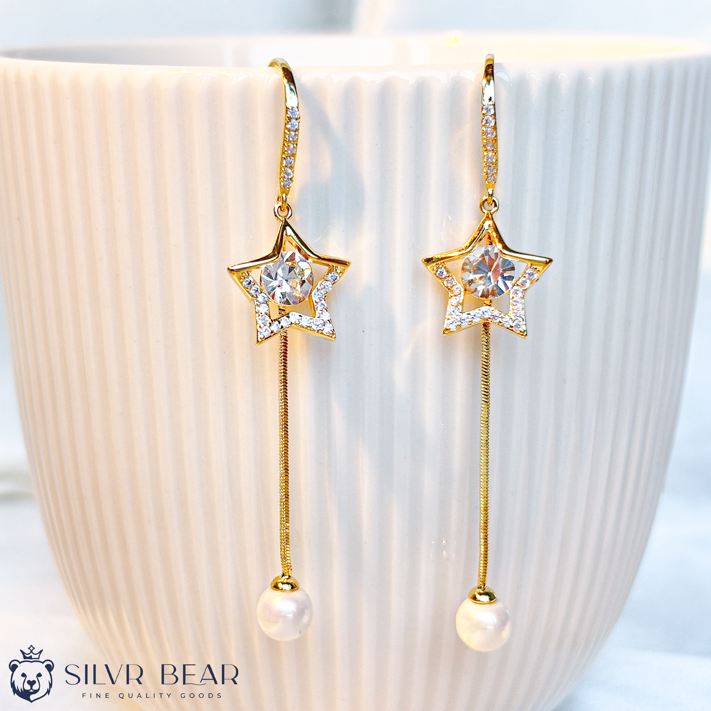 Drop Earrings - Star - Gold Tone